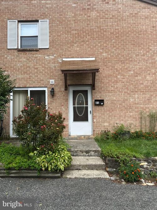 21-21 Park Vallei Ln, BROOKHAVEN, PA, 19015-3323 | Card Image