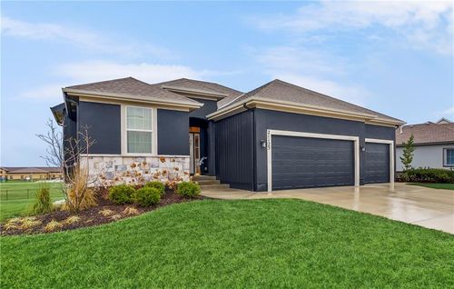 21123 W 186th Ter, Spring Hill, KS, 66083-4609 | Card Image