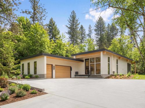 1518 E 20th Ave, Spokane, WA, 99203-3721 | Card Image