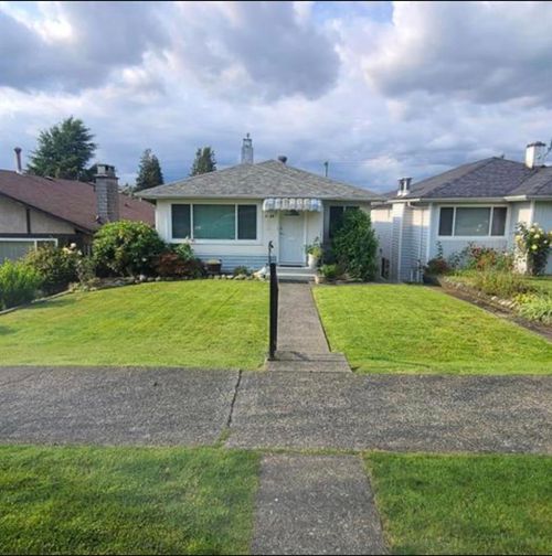 3155 E 14th Ave, Vancouver, BC, V5M2J3 | Card Image