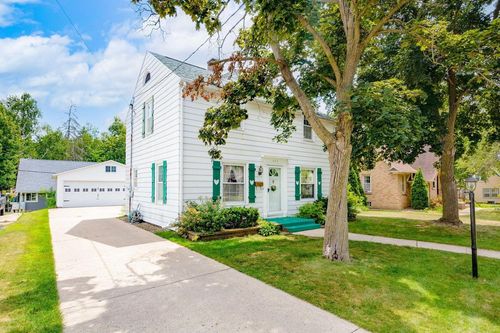 506 Robert St, Fort Atkinson, WI, 53538-1449 | Card Image