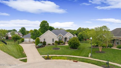 154 Mount Vernon Ct, Mt Washington, KY, 40047-5754 | Card Image