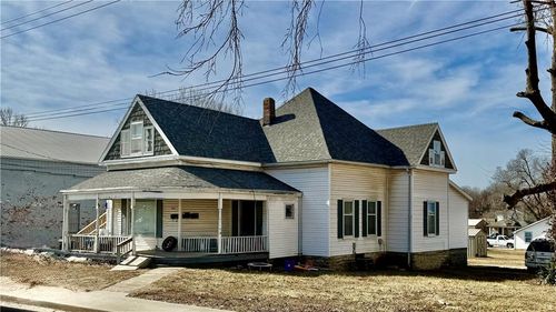 204 Camden St, Richmond, MO, 64085-1628 | Card Image