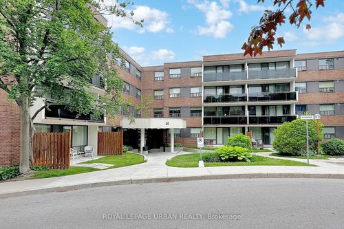 102-20 Sunrise Ave, North York, ON, M4A2R2 | Card Image