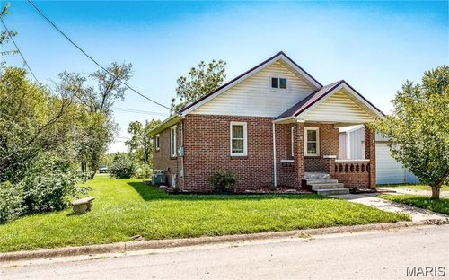 602 W Jackson Ave, Owensville, MO, 65066-1622 | Card Image