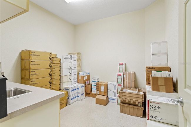 Patient Room 5 | Image 20