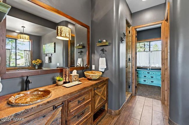 31-Primary bathroom | Image 30