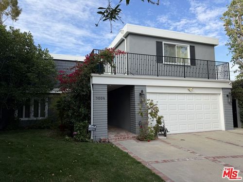 3004 Stoner Avenue, Los Angeles, CA, 90066 | Card Image
