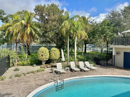 202-660 Ne 11th Ave, Fort Lauderdale, FL, 33304-4628 | Card Image