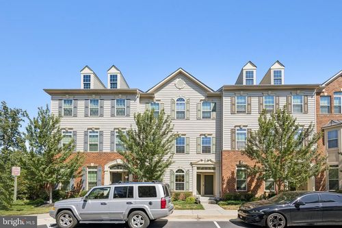 42114 Piebald Sq, ALDIE, VA, 20105-5849 | Card Image