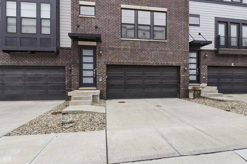 9739 Junction Station, Fishers, IN, 46037 | Card Image