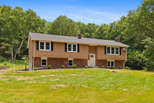 95 Great Ring Rd, Sandy Hook, CT, 06482-1605 | Card Image