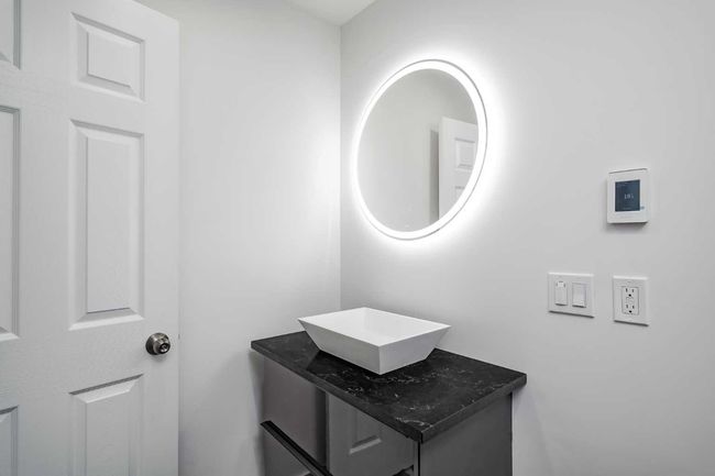 122 Rockywood Cir Nw, House other with 4 bedrooms, 4 bathrooms and 4 parking in Calgary AB | Image 34