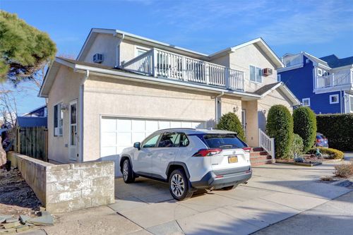 18 Bellmore Ave, Point Lookout, NY, 11569-3009 | Card Image