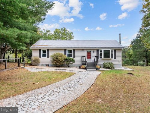 102 Cashmere Way, GREAT CACAPON, WV, 25422-3424 | Card Image
