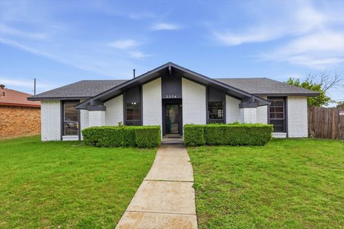 3304 Bellingham Ct, Dallas, TX, 75228-5420 | Card Image