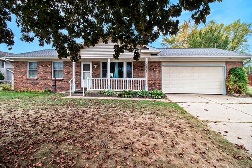 18145 Shamrock Blvd, Big Rapids, MI, 49307-9726 | Card Image