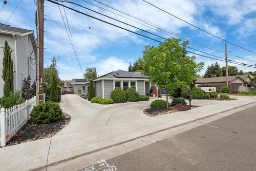 595 E Augusta Street, Woodbridge, CA, 95258 | Card Image
