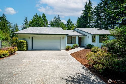 7718 Fairview Rd Sw, Olympia, WA, 98512-7483 | Card Image