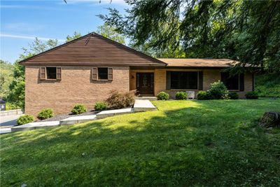 111 W Cruikshank Rd, House other with 3 bedrooms, 3 bathrooms and 4 parking in Middlesex Twp PA | Image 1