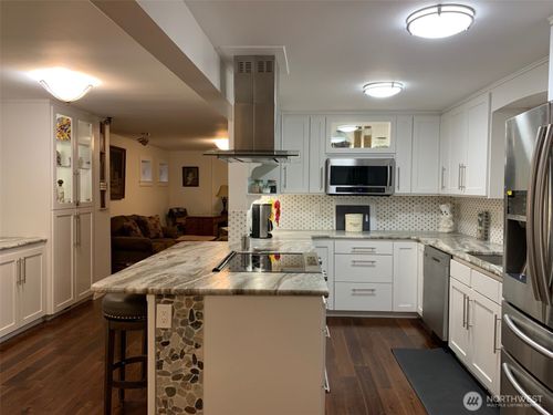 52839 Railroad Ave, Rockport, WA, 98283-9794 | Card Image