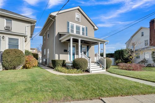 33 Pratt St, New Rochelle, NY, 10801-4313 | Card Image