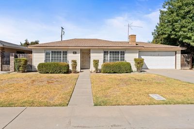 15192 W San Joaquin Avenue, House other with 3 bedrooms, 0 bathrooms and null parking in Kerman CA | Image 1