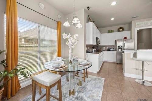 6142 Waterford Ln, Sorrento, LA, 70778-3419 | Card Image