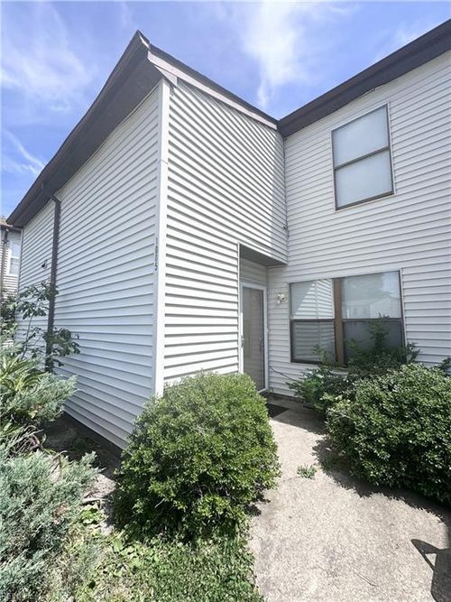 1005 Barnacle Ct, Virginia Beach, VA, 23451-5132 | Card Image
