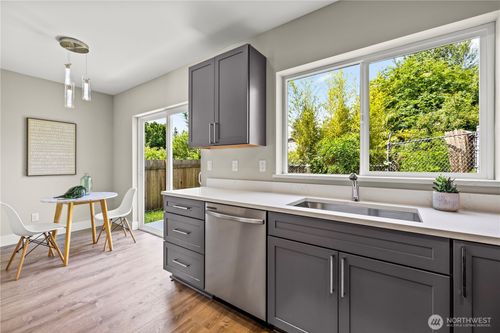 b-13055 2nd Ave S, Burien, WA, 98168-2635 | Card Image