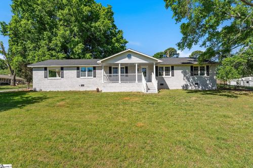 207 Donaree Cir, Anderson, SC, 29625-5206 | Card Image