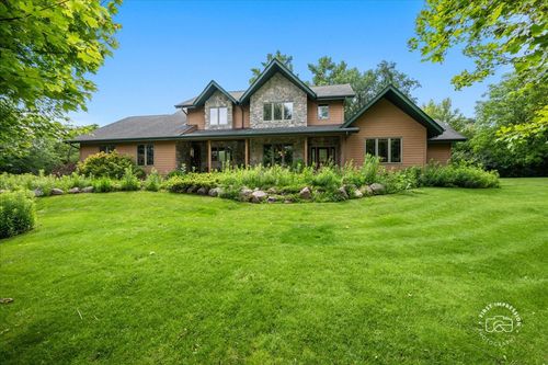 43W211 Tall Pines Rd, Elgin, IL, 60124-8744 | Card Image