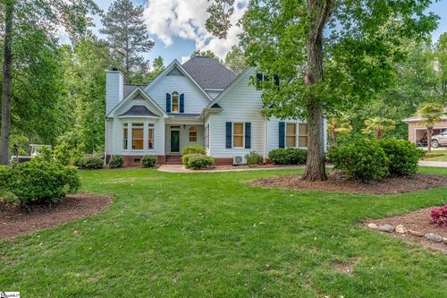 207 Country Club Dr, Laurens, SC, 29360-7707 | Card Image