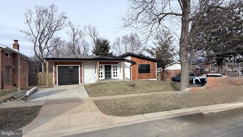 6311 Carnegie Dr, BETHESDA, MD, 20817-1766 | Card Image