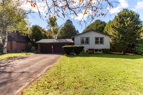 104 Glenwood Pl, Markdale, ON, N0C1H0 | Card Image