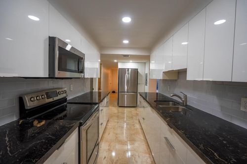 apt-201-1075 92nd St, Bay Harbor Islands, FL, 33154-2701 | Card Image