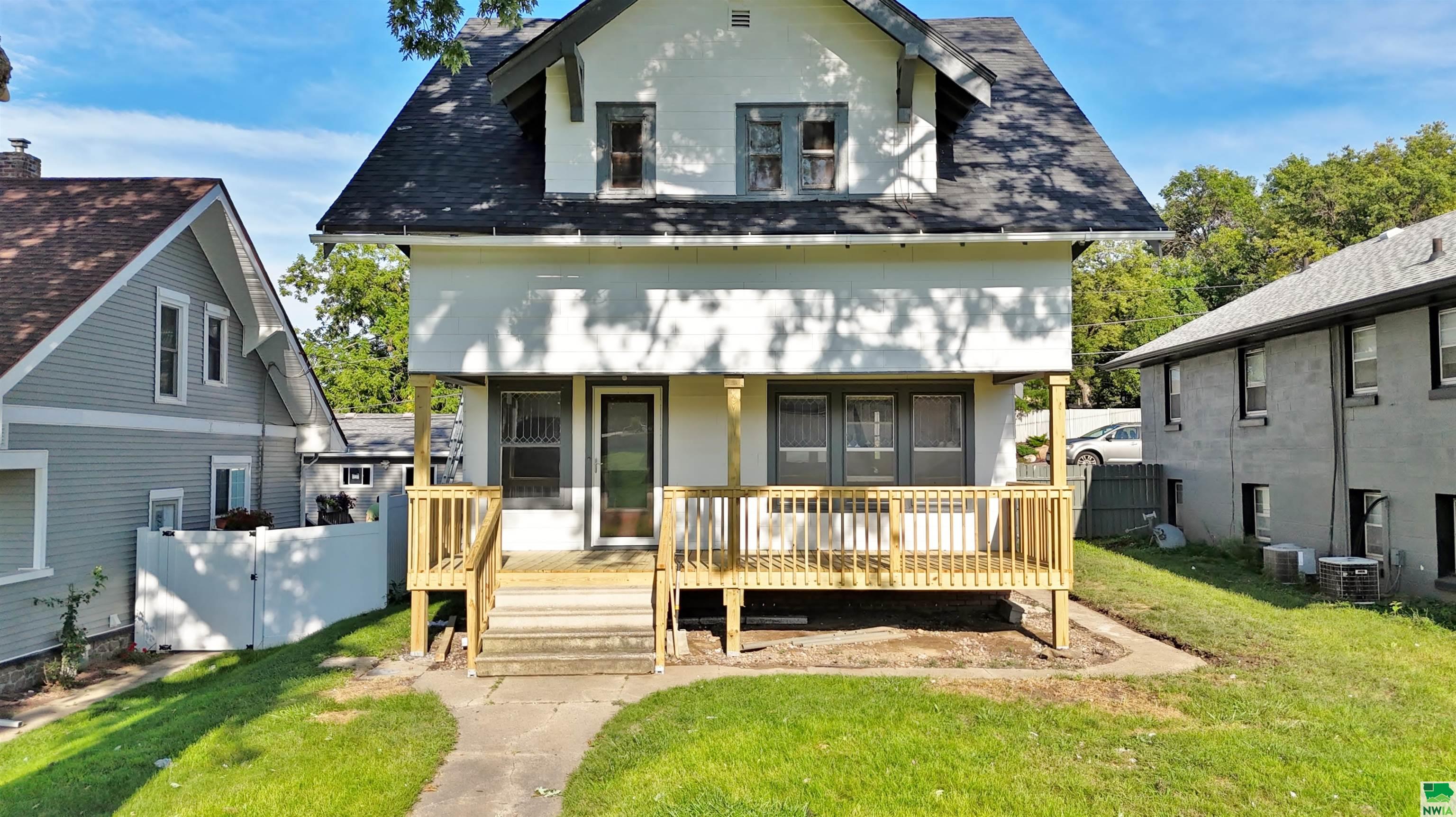 Saint Aubin St, Sioux City, IA 51106