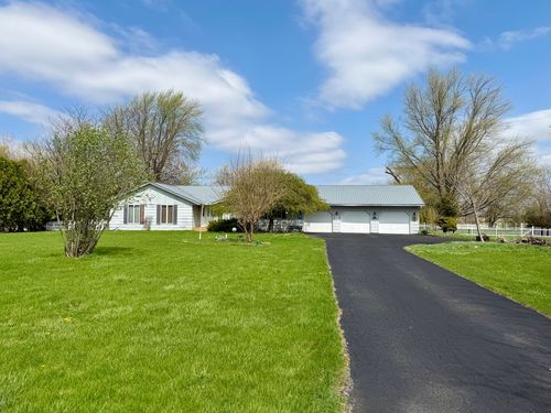 17641 Wagner Road, Sandwich, IL, 60548 | Card Image
