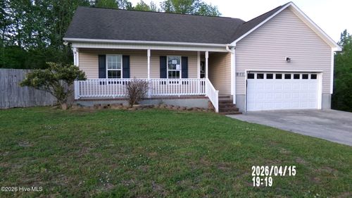311 Otter Creek Ct, Richlands, NC, 28574-8441 | Card Image