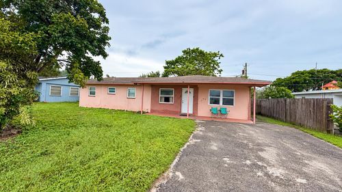 6733 Massachusetts Dr, LAKE WORTH, FL, 33462-3835 | Card Image