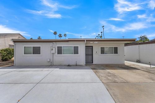 317 W Chase Ave, El Cajon, CA, 92020-7402 | Card Image