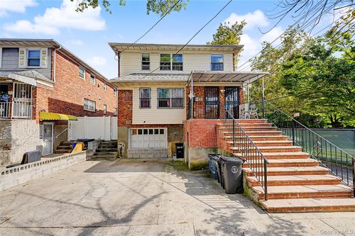 14004 Quince Ave, Flushing, NY, 11355-3561 | Card Image
