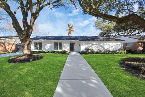 2619 Stoney Brook Dr, Houston, TX, 77063-3127 | Card Image