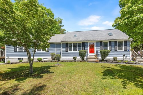 71 Cains Hill Dr, East Taunton, MA, 02718-1542 | Card Image
