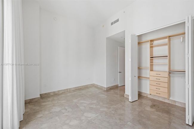 APT-2201 - 900 Brickell Key Blvd, Condo with 3 bedrooms, 4 bathrooms and null parking in Miami FL | Image 24