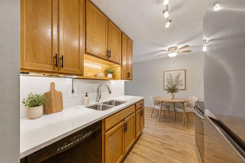 a11-2005 E 122nd St, Burnsville, MN, 55337-3150 | Card Image