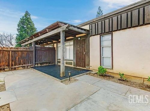 b-3508 Sampson Ct, Bakersfield, CA, 93309 | Card Image