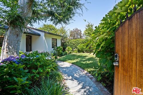 13009 Greenleaf St, Studio City, CA, 91604-2227 | Card Image