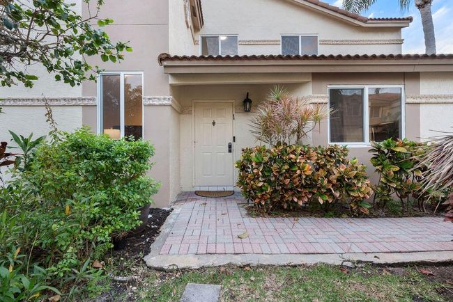 6798 Via Regina, Condo with 3 bedrooms, 3 bathrooms and null parking in Boca Raton FL | Image 30