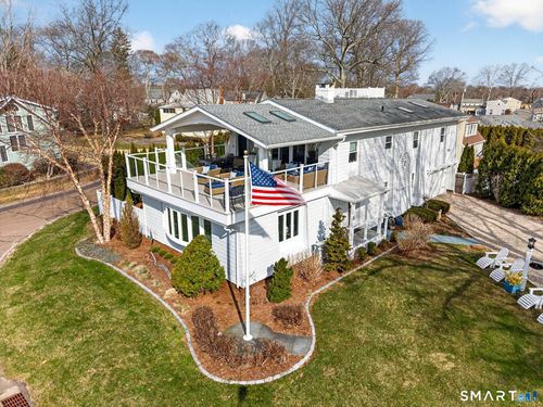 5 Woodland Dr, Old Saybrook, CT, 06475-2926 | Card Image